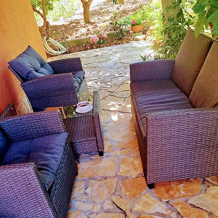 Floral Retreat アパート *